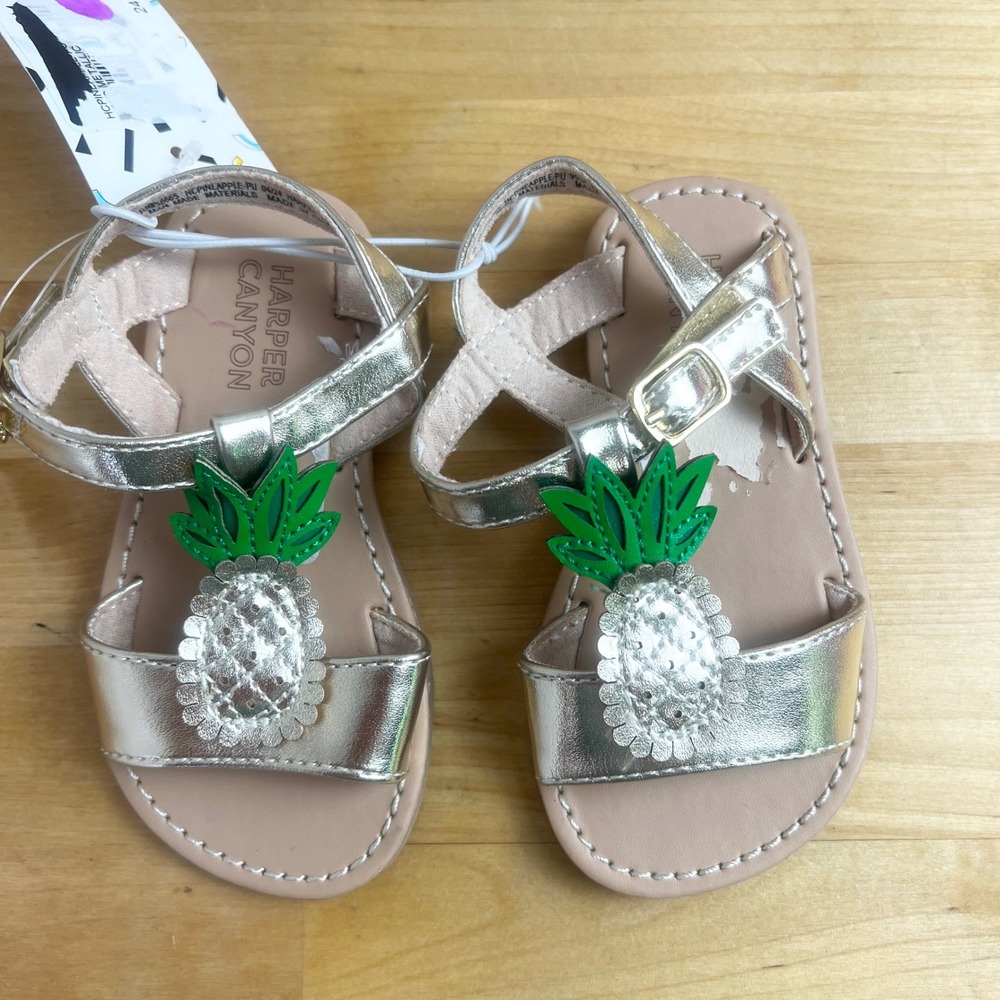 Harper Canyon‎ Toddler Girls Metallic Gold Pineapple Sandals Size 6 FLAWED